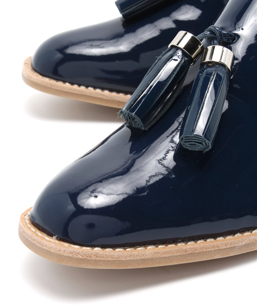 Jeffrey Campbell(ジェフリーキャンベル)の「タッセル付ローファーシューズ(ローファー・レディース・アイボリー/ネイビー/ブラック/グレー/ブラック系その他/ブラック系その他2・36/37/38/39/35)」の10枚目の写真