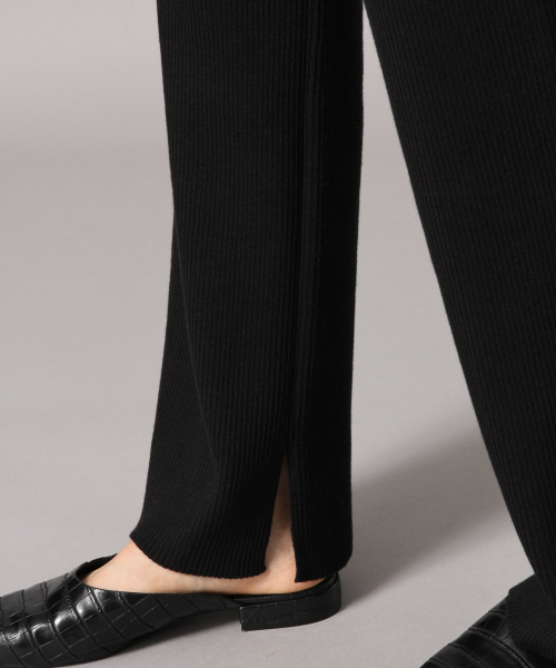 LOWRYS FARM（ローリーズファーム）の「ニットストレートパンツ　851696（その他パンツ・レディース・ブラック/ブラウン/ミント/アイボリー・FREE）」の16枚目の写真