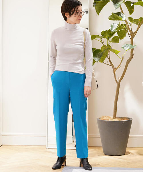 TOMORROWLAND (トゥモローランド)の「ポリエステルレーヨンツイル ストレートパンツ(その他パンツ・レディース・ホワイト/ブラック/ブルー・36/34/32/40)」の4枚目の写真