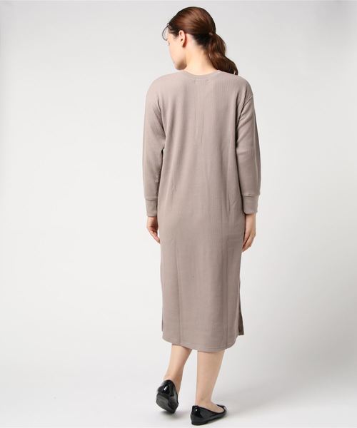 WEGO(ウィゴー)の「WEGO/ヘンリーワッフルワンピース(ワンピース・レディース・パープル/ベージュ・FREE)」の4枚目の写真