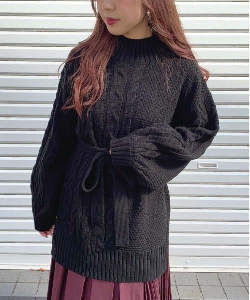 apres jour mignon（アプレジュールミニョン）の「ケーブル切り替えベルト付きニット【ZOZOTOWN限定アイテム】（ニット/セーター・レディース・ブラック/ダークブラウン/ライトベージュ・フリー）」の2枚目の写真