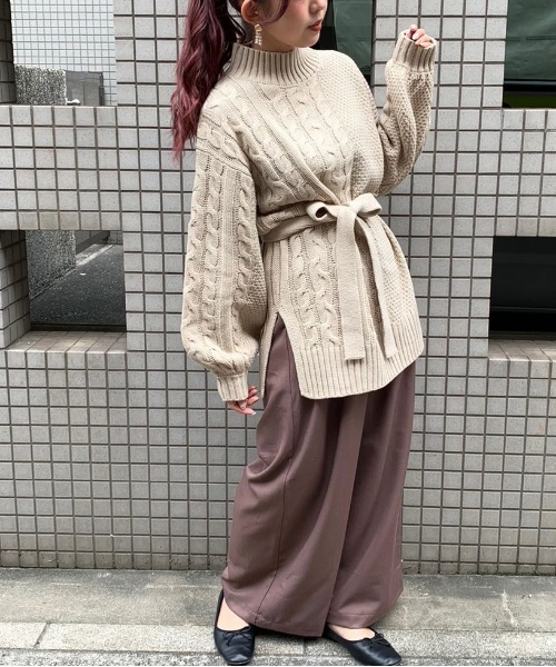 apres jour mignon（アプレジュールミニョン）の「ケーブル切り替えベルト付きニット【ZOZOTOWN限定アイテム】（ニット/セーター・レディース・ブラック/ダークブラウン/ライトベージュ・フリー）」の12枚目の写真
