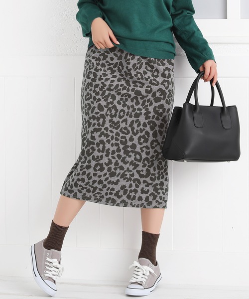 Ninarobe(ニーナローブ)の「レオパード柄タイトスカート(スカート)」|グレー