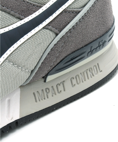 DIADORA（ディアドラ）の「ユニセックス ディアドラ タイタン2 チタン2