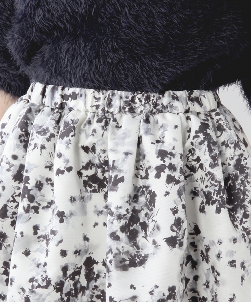 Jewel Changes（ジュエルチェンジズ）の「JOC PE グログラン フラワー プリント ウエストゴムスカート / フレアスカート（スカート・レディース・ライトグレー/ライトピンク・フリー）」の4枚目の写真