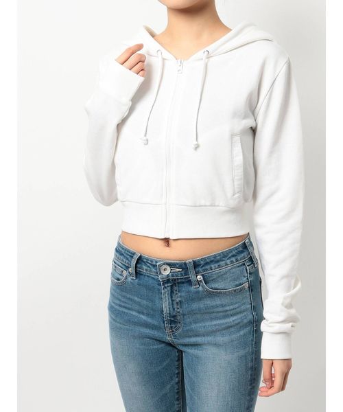 GYDA（ジェイダ）の「BASICショートパーカー（パーカー・レディース・ベージュ/グレー/オフホワイト/ブラック・FREE）」の11枚目の写真