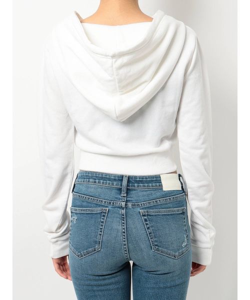 GYDA（ジェイダ）の「BASICショートパーカー（パーカー・レディース・ベージュ/グレー/オフホワイト/ブラック・FREE）」の15枚目の写真