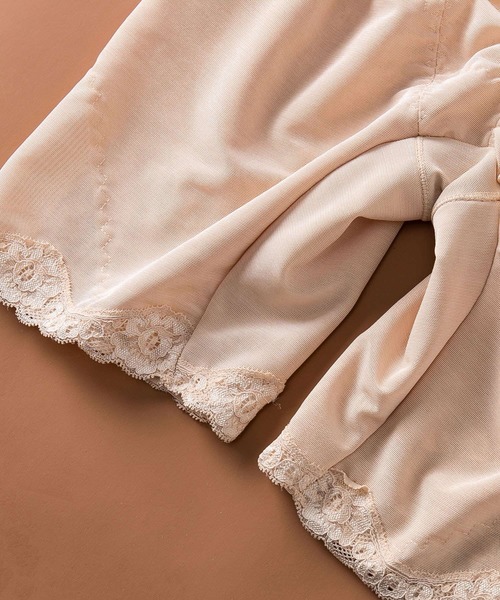 SAISON DE PAPILLON（セゾンドパピヨン）の「骨盤ベルト付きガードル（その他アンダーウェア/インナー・レディース・ブラック/ベージュ・M/L）」の5枚目の写真