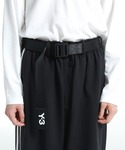 Y-3的「Y-3 CLASSIC LOGO BELT（皮帶）」