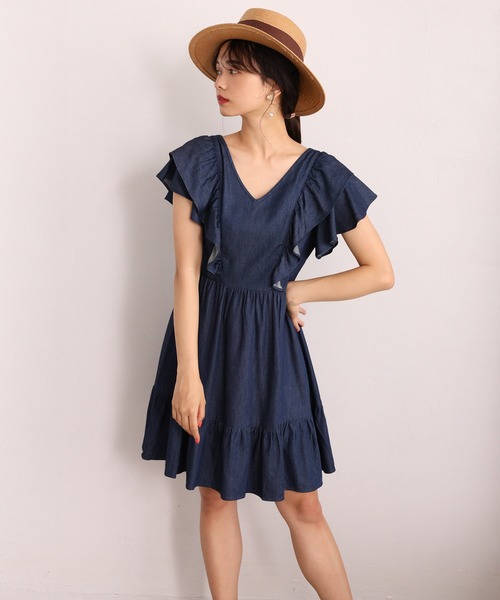 one after another NICE CLAUP(ワンアフターアナザーナイスクラップ)の「【WEB限定色】フリルチュニックワンピース(チュニック・レディース・ホワイト/ライトブルー/ブラック/ネイビー・FREE)」の7枚目の写真