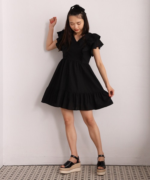 one after another NICE CLAUP(ワンアフターアナザーナイスクラップ)の「【WEB限定色】フリルチュニックワンピース(チュニック・レディース・ホワイト/ライトブルー/ブラック/ネイビー・FREE)」の21枚目の写真