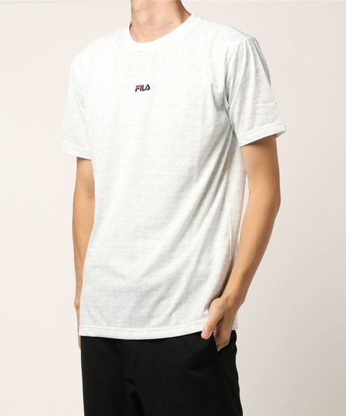 FILA(フィラ)の「【FILA/フィラ】総柄プリント半袖Tシャツ / ユニセックス(Tシャツ/カットソー・メンズ・ホワイト/ブラック/ネイビー・MEDIUM/LARGE/X-LARGE)」の2枚目の写真