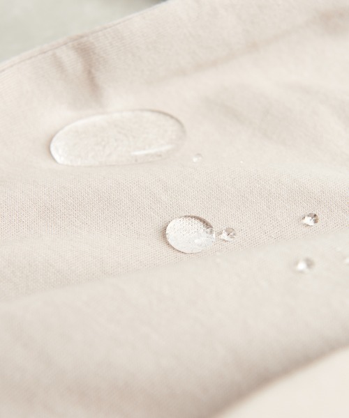 PUAL CE CIN（ピュアルセシン）の「撥水吸収速乾Ｔシャツ（Tシャツ/カットソー・レディース・ブラック/チャコールグレー/ライトグレー/オフホワイト・FREE）」の5枚目の写真