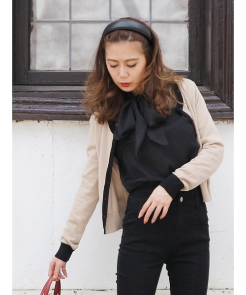 ROYAL PARTY(ロイヤルパーティー)の「コンパクトニットカーディガン(カーディガン/ボレロ・レディース・オフホワイト/ピンク/ブラック/マルチ/ブラック×ホワイト/ドット・FREE)」の5枚目の写真