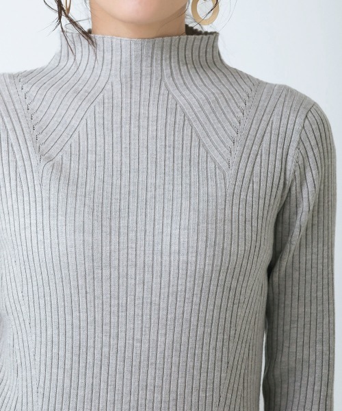 Bou Jeloud（ブージュルード）の「ヒートハイネック袖釦プルオーバー（ニット/セーター・レディース・ブラック/グレー/ピンク/イエロー/ブルー/アイボリー・FREE）」の8枚目の写真