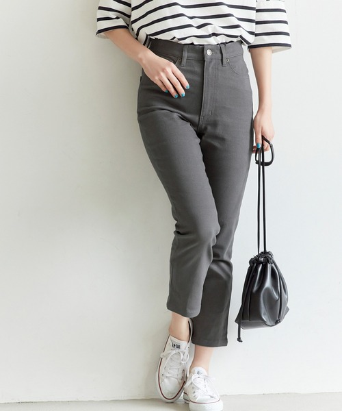 coca(coca)(コカ)の「くすみカラーストレッチツイルパンツ(その他パンツ・レディース・チャコールグレー/ベージュ/ライトグリーン・MEDIUM/LARGE)」の1枚目の写真