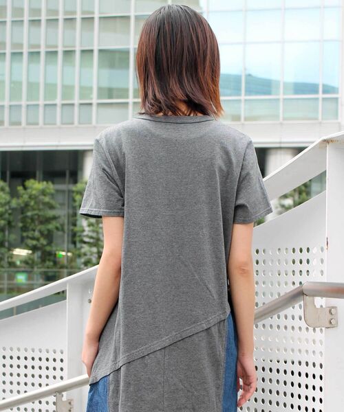 AVIREX（アヴィレックス）の「【直営店限定】コットンウーヴン コントラストパネルドレス/ COTTON WOVEN CONTRAST PANEL DRESS（ワンピース・レディース・ブラック/チャコールグレー/オリーブ・SMALL/MEDIUM/LARGE）」の17枚目の写真