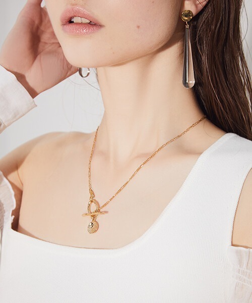 EIMY ISTOIRE（エイミーイストワール）の「ウェイビートップネックレス（ネックレス・レディース・シルバー/ゴールド・FREE）」の11枚目の写真