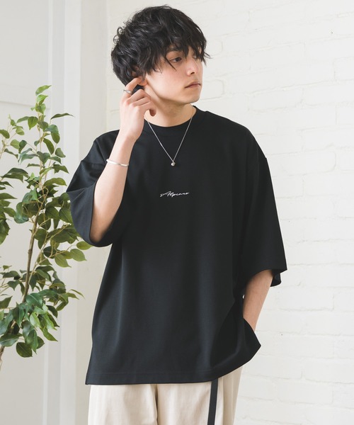Alpinus(アルピナス)の「Alpinus - logo embroidery loose drape cut and sew / ロゴ刺繍ルーズドレープカットソー(Tシャツ/カットソー・メンズ・ホワイト/ブラック・SMALL/MEDIUM)」の2枚目の写真