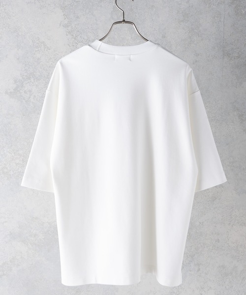 Alpinus(アルピナス)の「Alpinus - logo embroidery loose drape cut and sew / ロゴ刺繍ルーズドレープカットソー(Tシャツ/カットソー・メンズ・ホワイト/ブラック・SMALL/MEDIUM)」の12枚目の写真