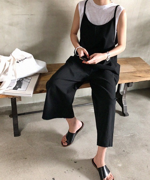 KOR（ケーオーアール）の「ルーズシルエット サロペットワイドパンツ（サロペット/オーバーオール・レディース・ブラック/ブラウン・FREE）」の14枚目の写真