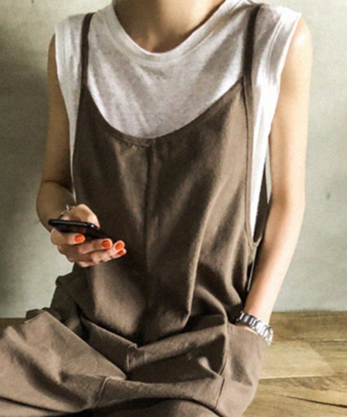 KOR（ケーオーアール）の「ルーズシルエット サロペットワイドパンツ（サロペット/オーバーオール・レディース・ブラック/ブラウン・FREE）」の10枚目の写真