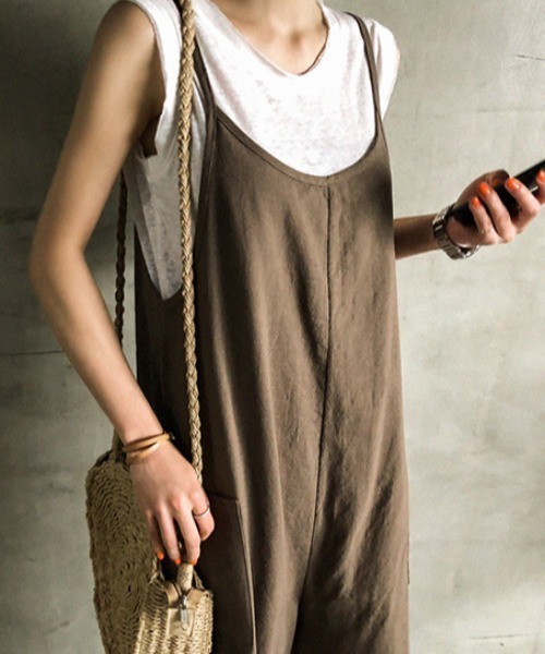 KOR（ケーオーアール）の「ルーズシルエット サロペットワイドパンツ（サロペット/オーバーオール・レディース・ブラック/ブラウン・FREE）」の8枚目の写真