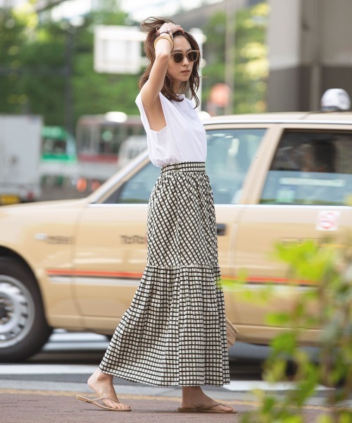 marjour（マージュール）の「CHECK TIERED SKIRT（スカート・レディース・ブラウン/グリーン・MEDIUM/MEDIUM/TALL）」の19枚目の写真