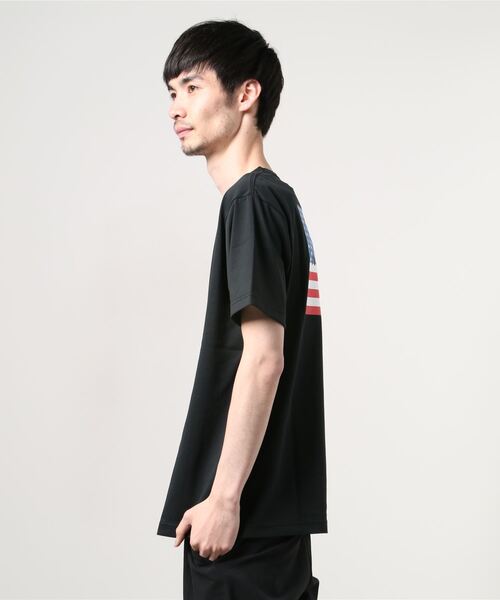 THE NORTH FACE(ザノースフェイス)の「ザ ノース フェイス THE NORTH FACE アウトドア 半袖Tシャツ S/S National Flag Tee(ショートスリーブナショナルフラッグティー)(Tシャツ/カットソー・メンズ・ブラック/ホワイト・L/LL/M)」の3枚目の写真