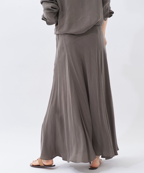 plage（プラージュ）の「Fibril ギャザーロングスカート3◆（スカート・レディース・ブラウン系その他/チャコールグレー・38/36）」の21枚目の写真