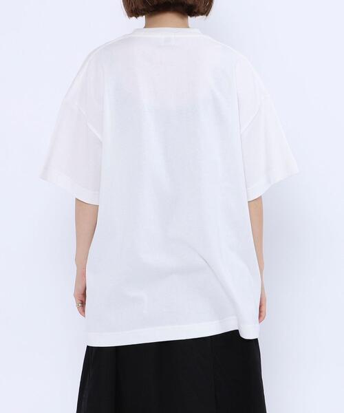 coen(コーエン)の「アートフォトプリントTシャツ(Tシャツ/カットソー・レディース・オフホワイト/クリーム/ブラック・MEDIUM/LARGE)」の4枚目の写真