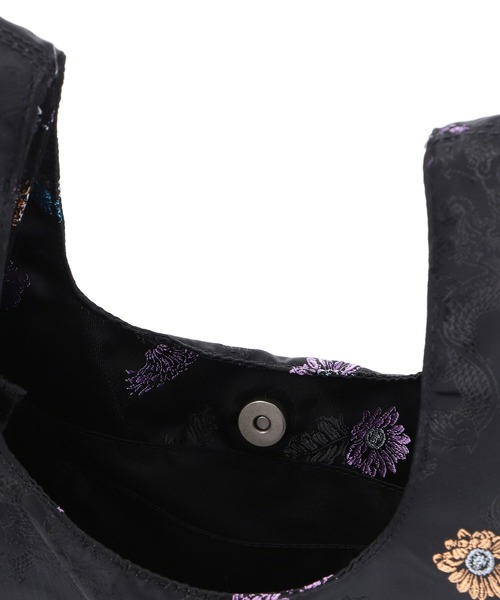 X-girl（エックスガール）の「CHINESE JACQUARD MARCHE BAG（ハンドバッグ・レディース・マルチ・ONE SIZE）」の12枚目の写真