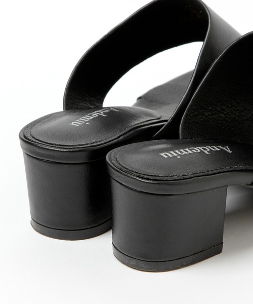 Andemiu（アンデミュウ）の「トングヒールサンダル215846（サンダル・レディース・ブラック/アイボリー・MEDIUM/LARGE）」の12枚目の写真