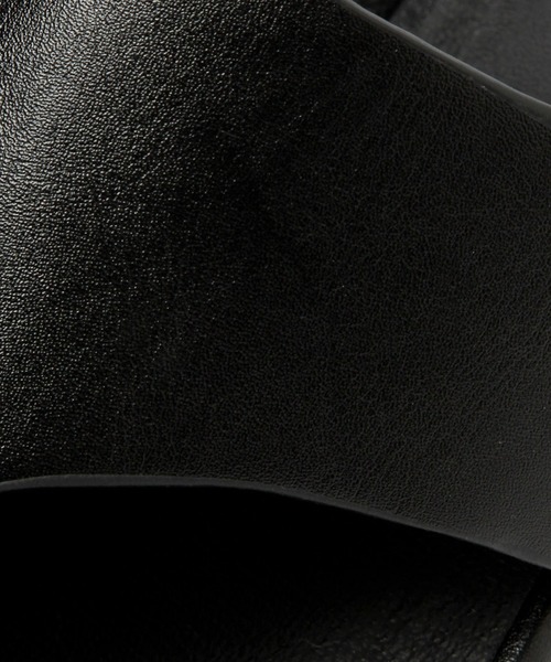 Andemiu（アンデミュウ）の「トングヒールサンダル215846（サンダル・レディース・ブラック/アイボリー・MEDIUM/LARGE）」の14枚目の写真