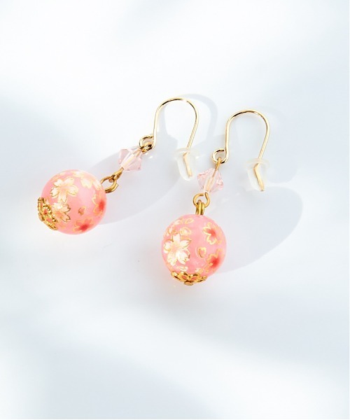 Sakka(サッカ)の「ピアス 転写玉(ピアス(両耳用)・レディース・ブルー/ピンク/イエロー/ホワイト・FREE)」の1枚目の写真