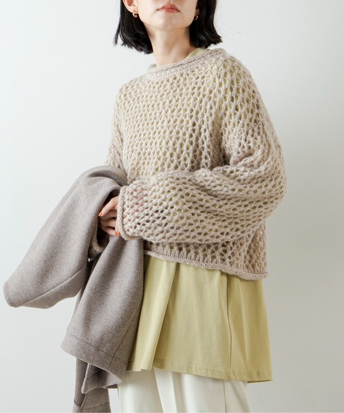 ANGIE(アンジー)の「起毛メッシュ編みショートニット(ニット/セーター・レディース・ブラック/アイボリー/マスタード/ダークベージュ・FREE)」の4枚目の写真