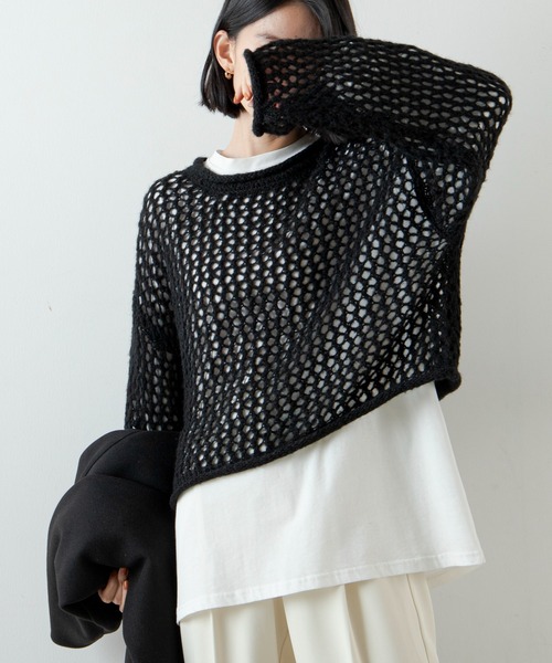 ANGIE(アンジー)の「起毛メッシュ編みショートニット(ニット/セーター・レディース・ブラック/アイボリー/マスタード/ダークベージュ・FREE)」の3枚目の写真