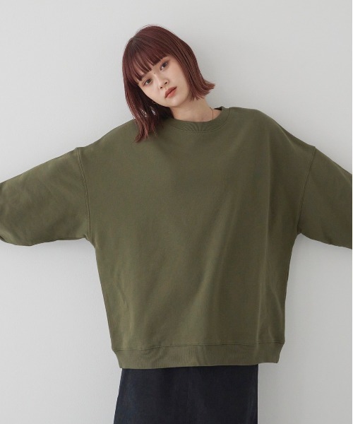 flaner(フラネ)の「ルーズスウェット【ユニセックス対応】(スウェット・レディース・グレー/カーキ/グレイッシュベージュ・MEDIUM/LARGE)」の3枚目の写真