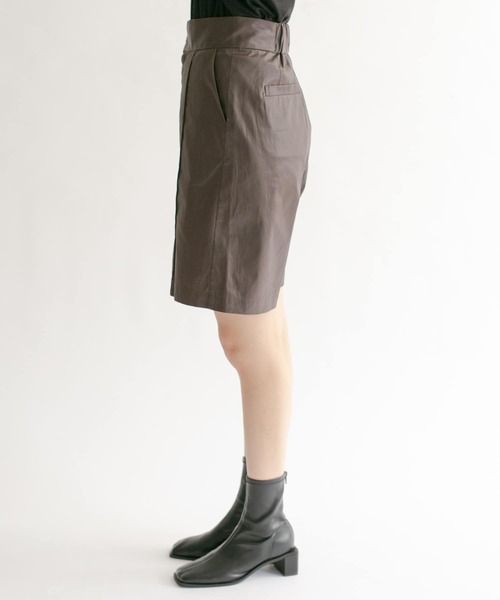 KBF（ケイビーエフ）の「ハイウエストコーティングショートパンツ（その他パンツ・レディース・イエロー/アイボリー/ブラウン・ONE）」の17枚目の写真