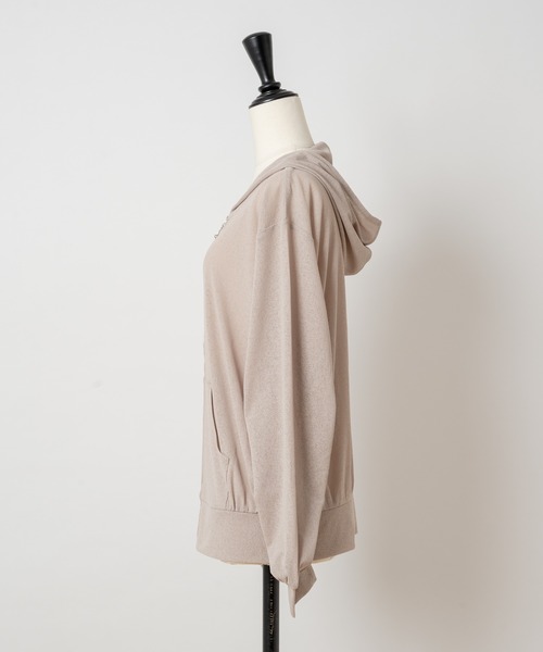 Rewde(ルゥデ)の「【UV加工】梨地ジップパーカー(1R15-08197)(パーカー・レディース・ベージュ/カーキ/ホワイト/ブラック・M)」の9枚目の写真