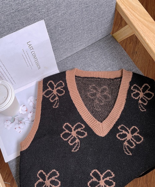 MAISON DE THERESE(メゾン ド テレーズ)の「バイカラー Vネックベスト(ベスト・レディース・ブラック/ホワイト/イエロー/ブラック系その他・MEDIUM)」の6枚目の写真