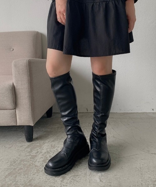 VANNIE U（ヴァニーユー）の「トラックソールロングブーツ（ブーツ・レディース・ブラック/アイボリー/ベージュ・L/S/LL/M）」の12枚目の写真