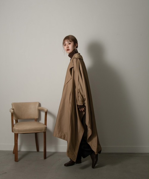 Amiur(エミレ)の「trench big cape coat(トレンチコート・レディース・ブラウン/ベージュ・FREE)」の13枚目の写真
