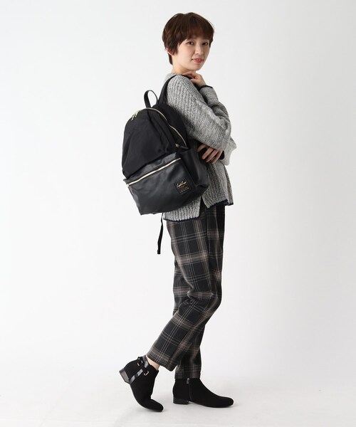 one'sterrace（ワンズテラス）の「10ポケットラウンドバックパック（バックパック/リュック・レディース・グレー系その他・99）」の8枚目の写真