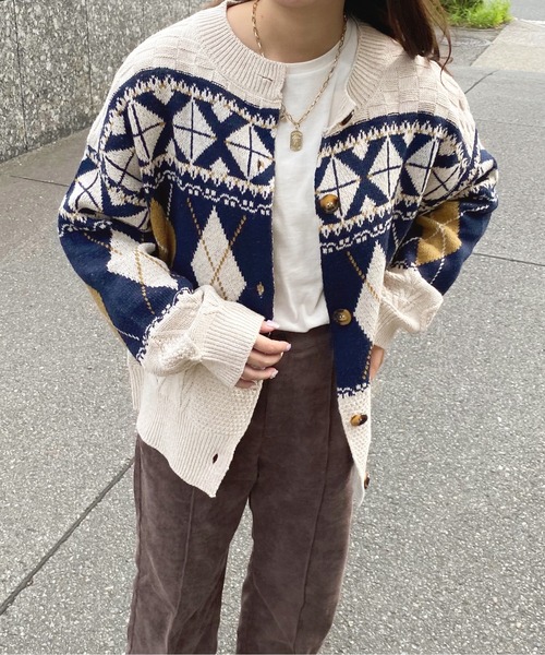 apres jour(アプレジュール)の「ケーブル柄カーディガン【ZOZOTOWN限定アイテム】【9PO】(カーディガン/ボレロ・レディース・ライトベージュ/アイボリー/その他・X-LARGE/フリー)」の5枚目の写真