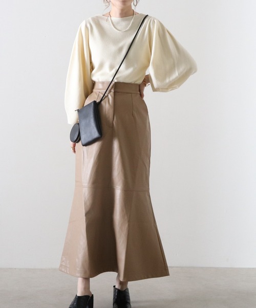 Cheek（チーク）の「ランタンスリーブニット（ニット/セーター・レディース・アイボリー/グレイッシュベージュ/サックスブルー/イエロー・MEDIUM）」の6枚目の写真