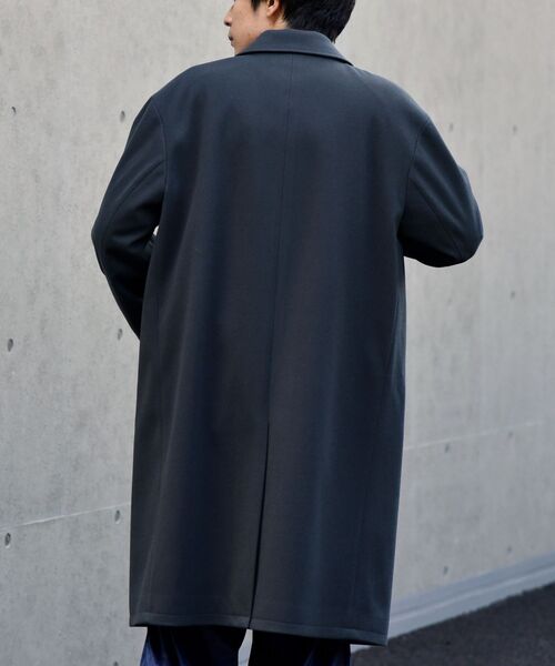 SHIPS（シップス）の「【WEB限定】SHIPS: リラックスフィット ポリメルトン ジャージー チェスター コート（チェスターコート・メンズ・ネイビー/グレー/ダークグレー・SMALL/MEDIUM/LARGE/X-LARGE）」の18枚目の写真