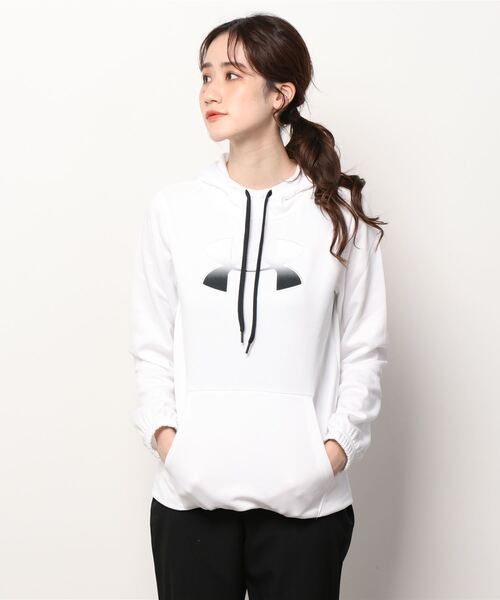 UNDER ARMOUR(アンダーアーマー)の「UAアーマーフリース ビッグロゴ フーディー(トレーニング/レディース)(スウェット・レディース・ブラック/ホワイト/グレー・S/L/M/XL)」の2枚目の写真