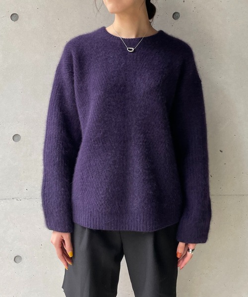 CAPRICIEUX LE'MAGE（カプリシューレマージュ）の「ヤクラクーンカシミア畦プルオーバー（ニット/セーター・レディース・ライトベージュ/ネイビー・FREE）」の3枚目の写真