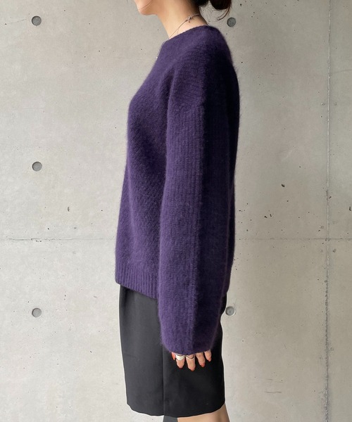 CAPRICIEUX LE'MAGE（カプリシューレマージュ）の「ヤクラクーンカシミア畦プルオーバー（ニット/セーター・レディース・ライトベージュ/ネイビー・FREE）」の4枚目の写真